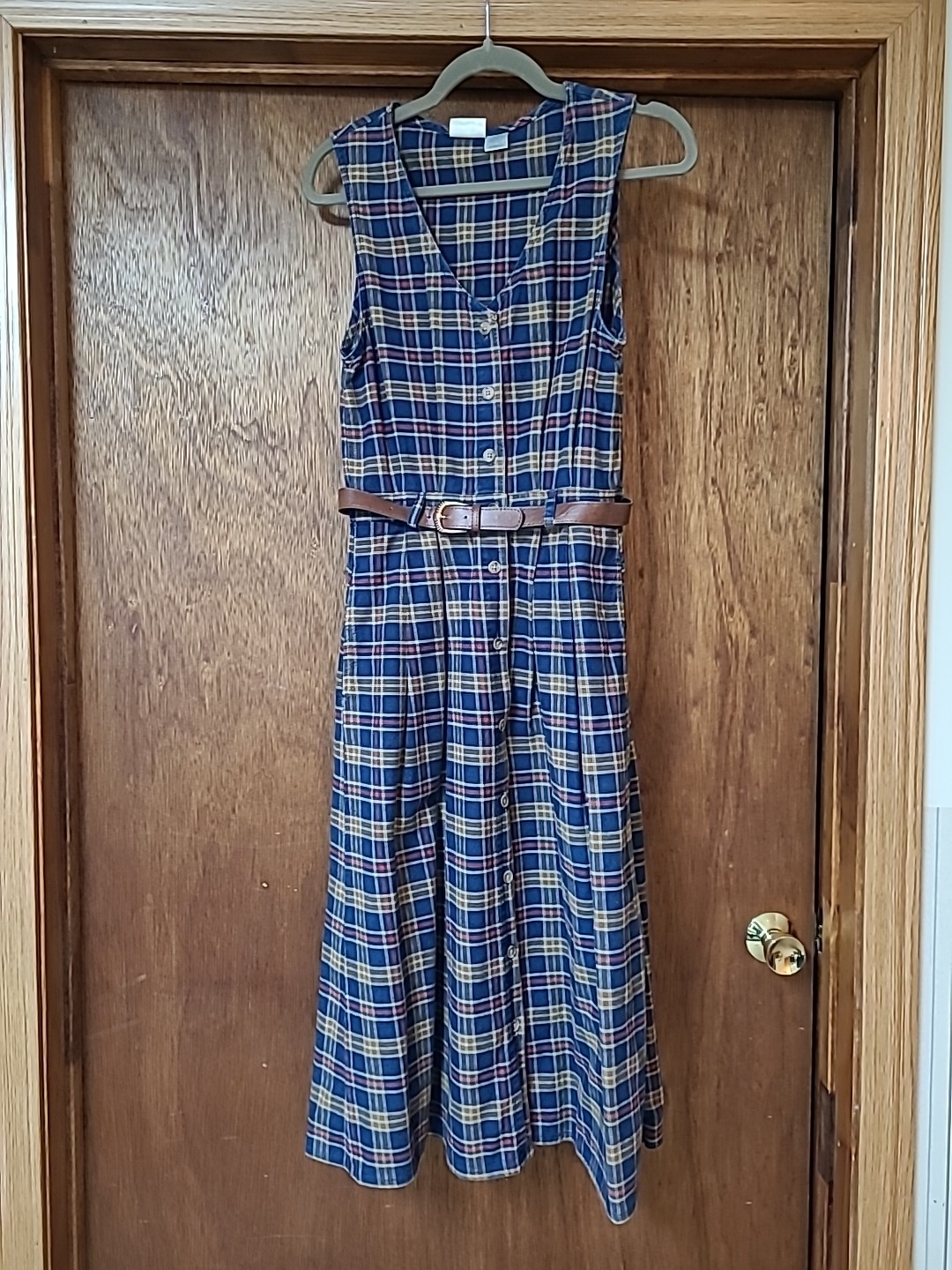 L L Bean Vintage Plaid Jumper Dress Size 6P. Belted Waist, side seam pockets.