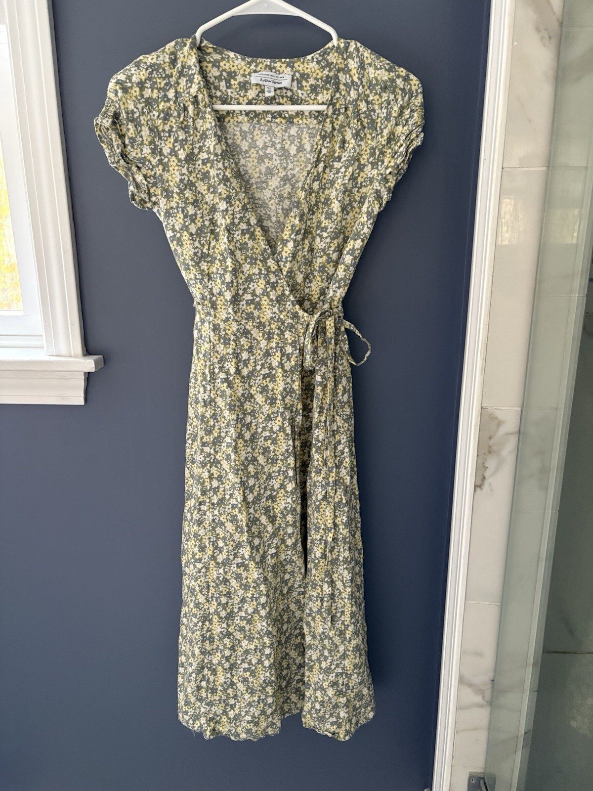 & Other Stories Women’s Floral Wrap Dress Size 0 Midi Length