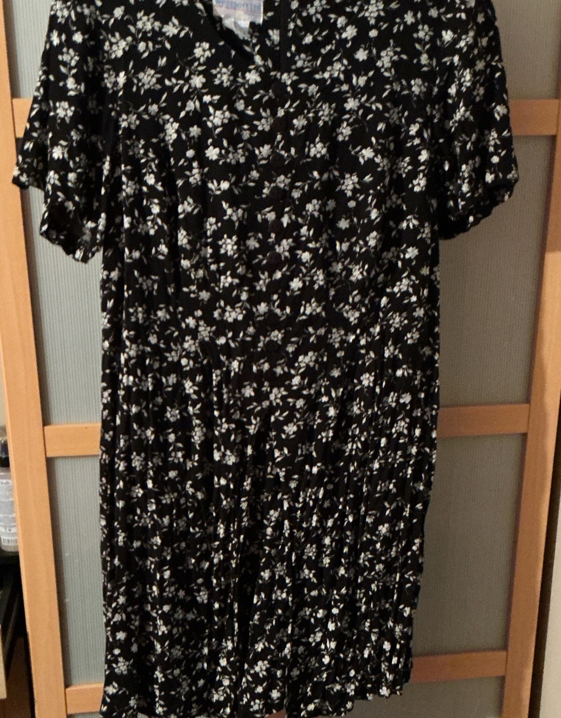 Romper/back zipper skort dress.