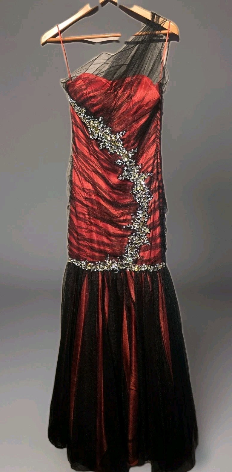 Red/Black Beaded One Shoulder Tulle Gown Layered Formal Dress Sleeveless