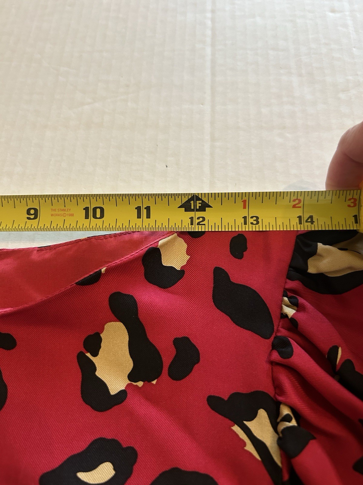 Britt Ryan Dress Red Leopard Print 100% Silk Shift Short Sleeve Lined Size 4 EUC