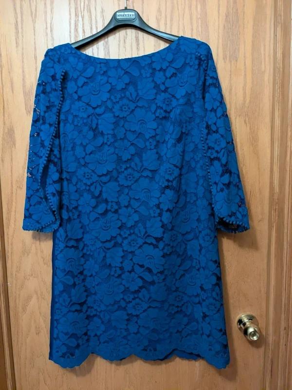 Vince Camuto Royal Blue Floral Lace Shift Dress