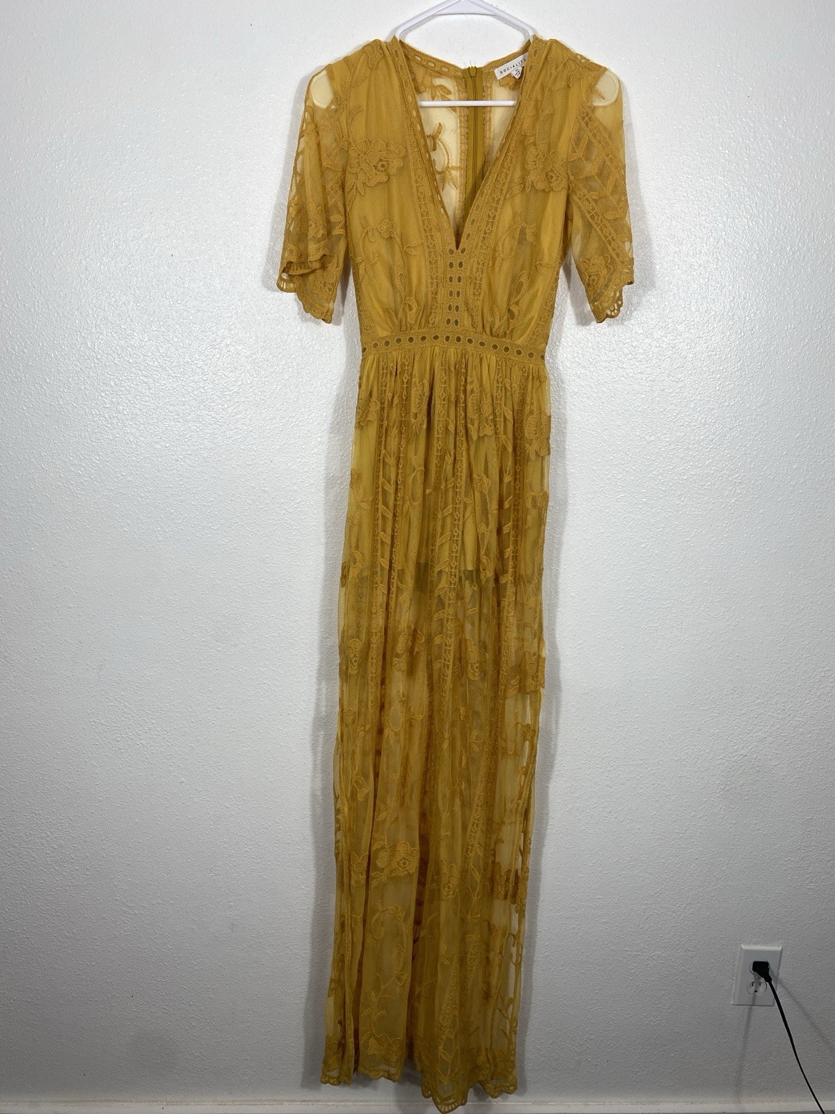 Socialite mustard embroidered lace plunge maxi dress Size Xs 100% Nylon & Cotton