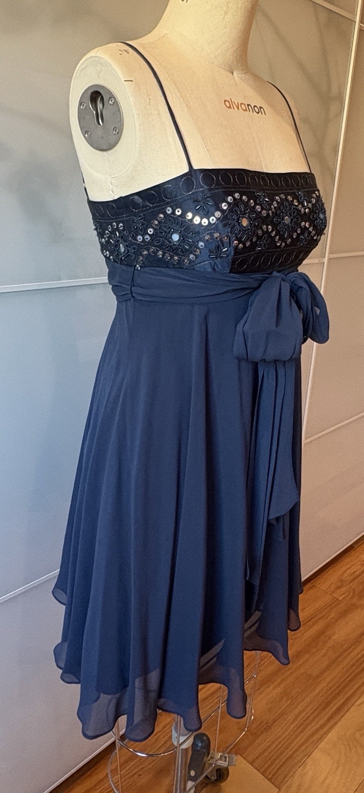 BCBG SILK SEQUENCE Dress Blue Size 4
