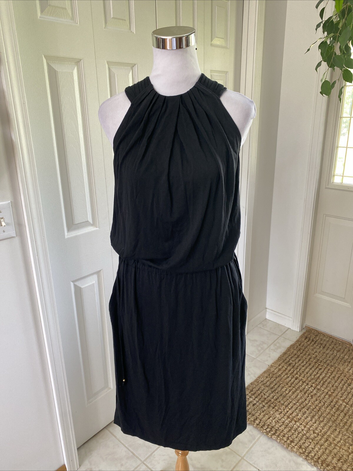 St John Black Jersey Knit Drawstring Sides Pocket Side Slit 6 NWOT