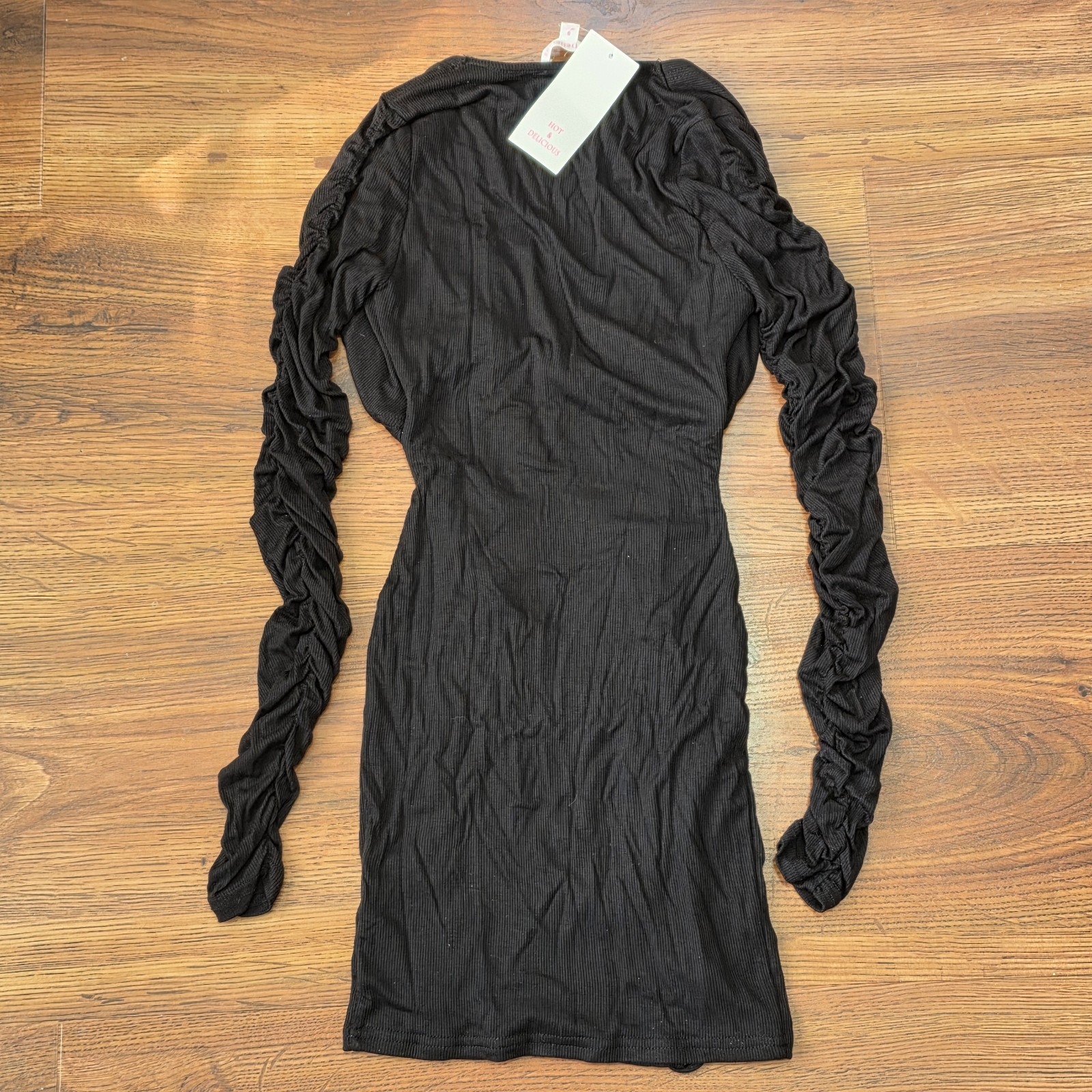 Small Hot & Delicious Black Bodycon Mini Dress Lace-Up Ruched Sleeves Ribbed