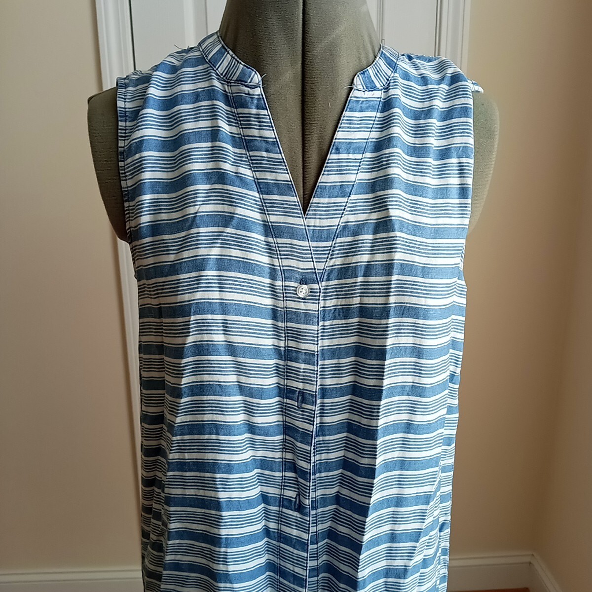 Sharagona Womens sleeveless Button Up shirt dress sz S work Striped Blue White