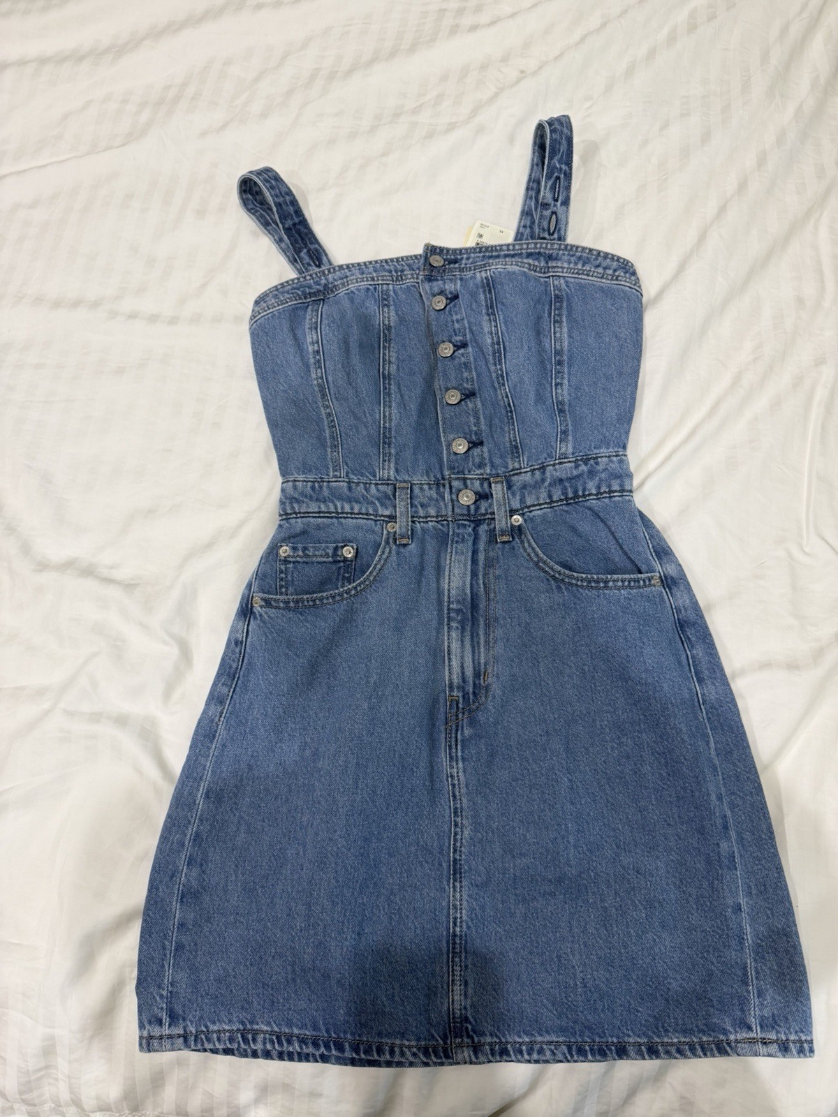 Levi’e Denim ICONIC BUTTON-UP DRESS