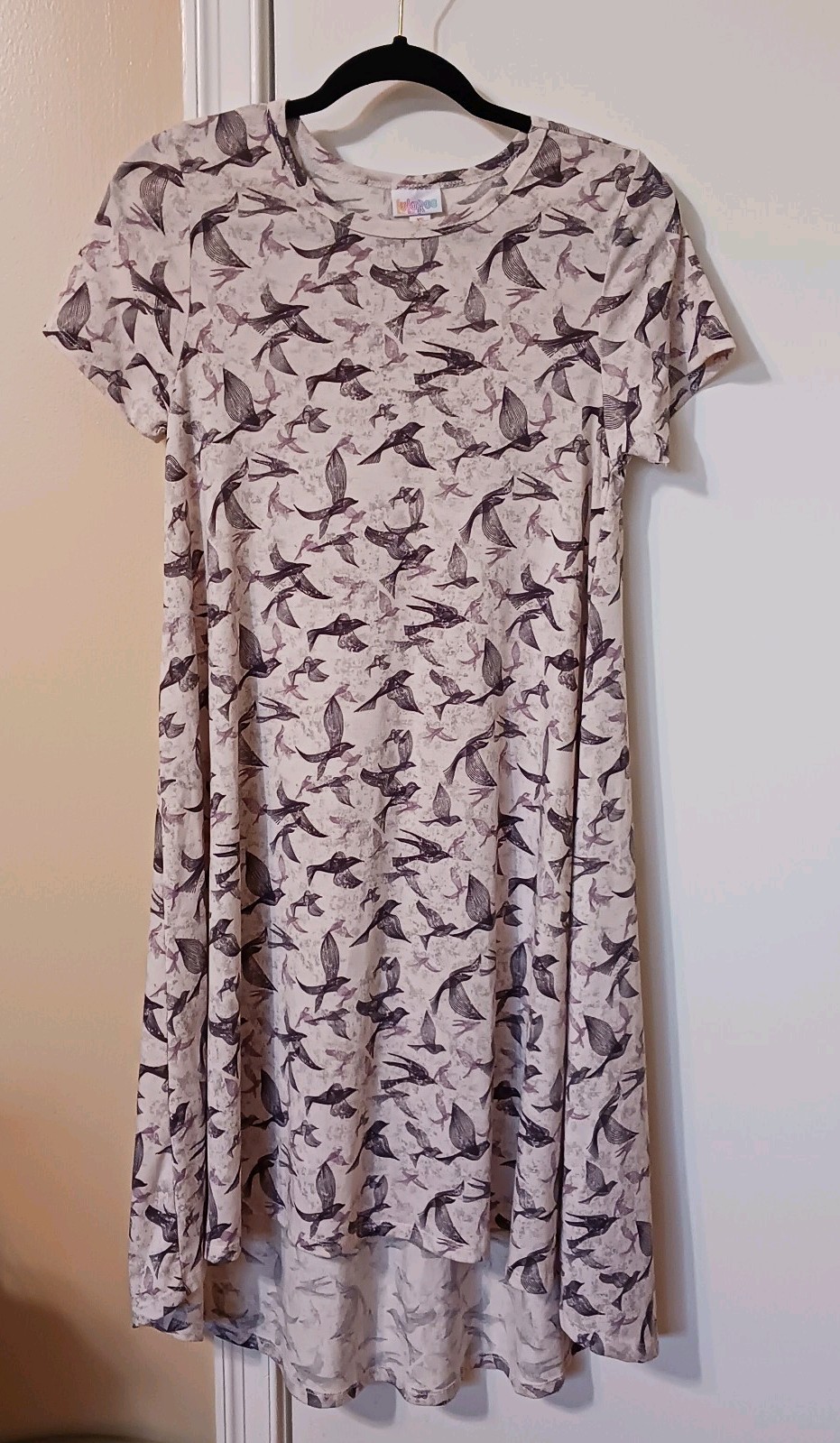 LuLaRoe Carly Dress Gray Bird Print Swing Style Knee Length Size XS ( Size 6-8)
