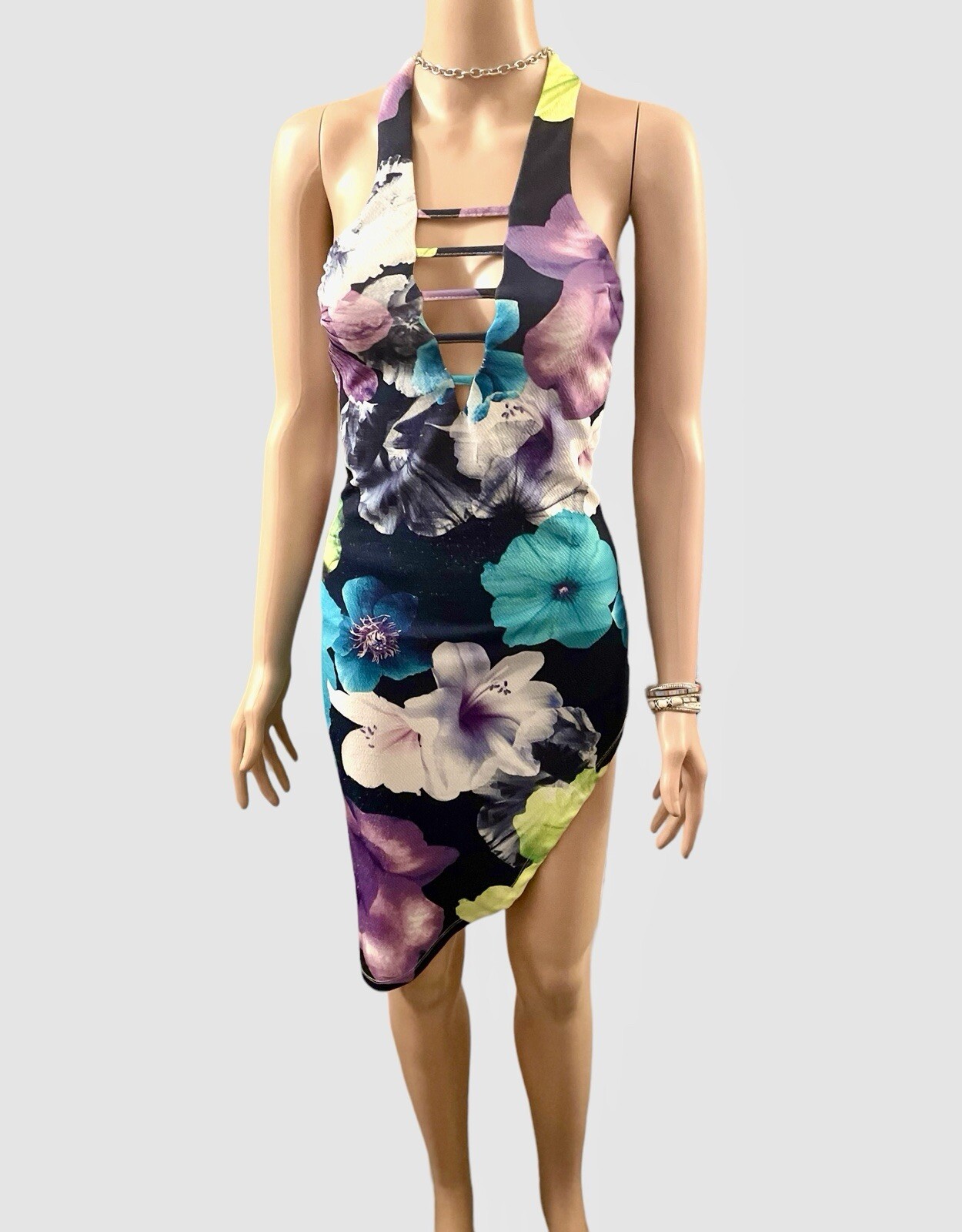 Ginger Fizz Bodycon Dress Asymmetrical Hem Cut Out Detail Blue Floral Print S