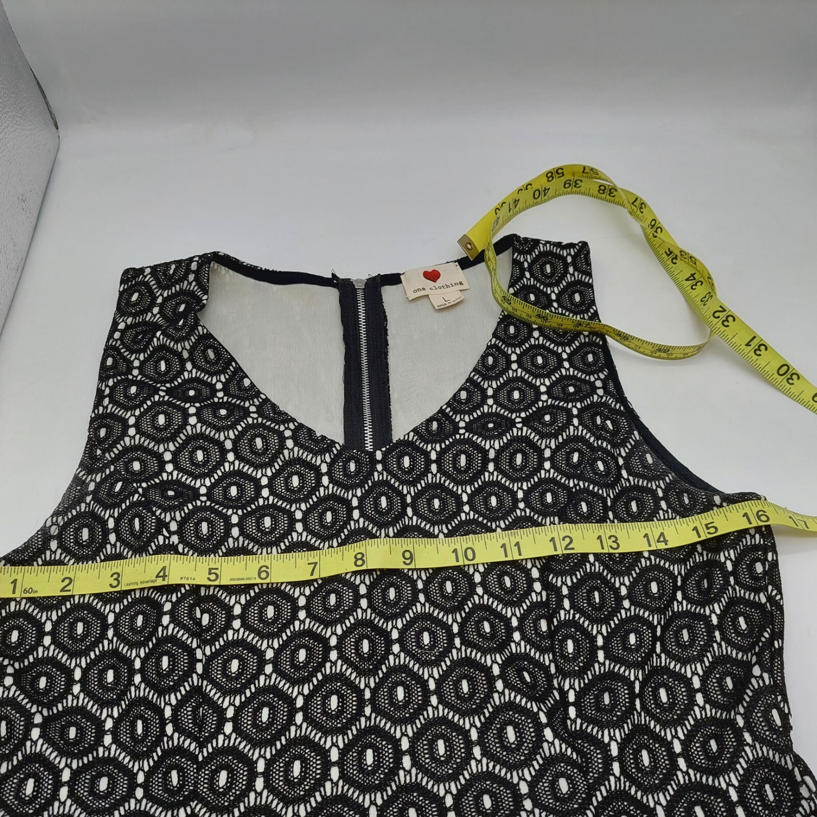 One Heart Clothing Dress Size Large Black Lace Sleeveless Zipper