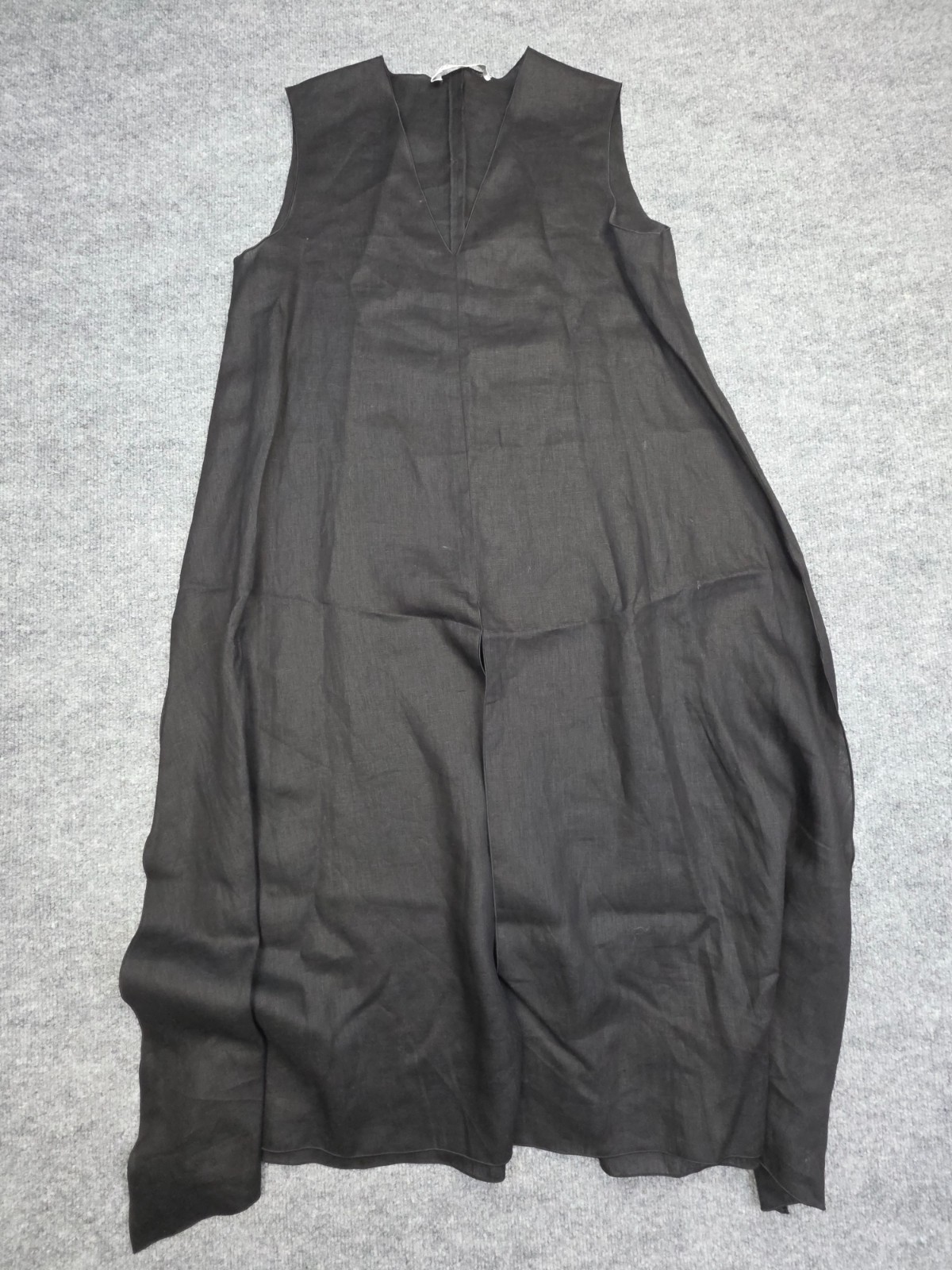 Max Mara Linen Dress Women’s 8/10 Black Sleeveless V-Neck Flowing Double Slit
