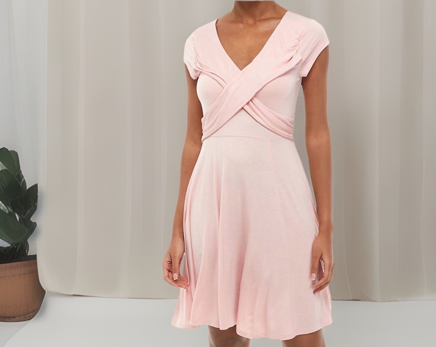 American Rag Juniors’ V- Neck Skater Dress Silver Pink X-Large 🆕 Retail $69.50