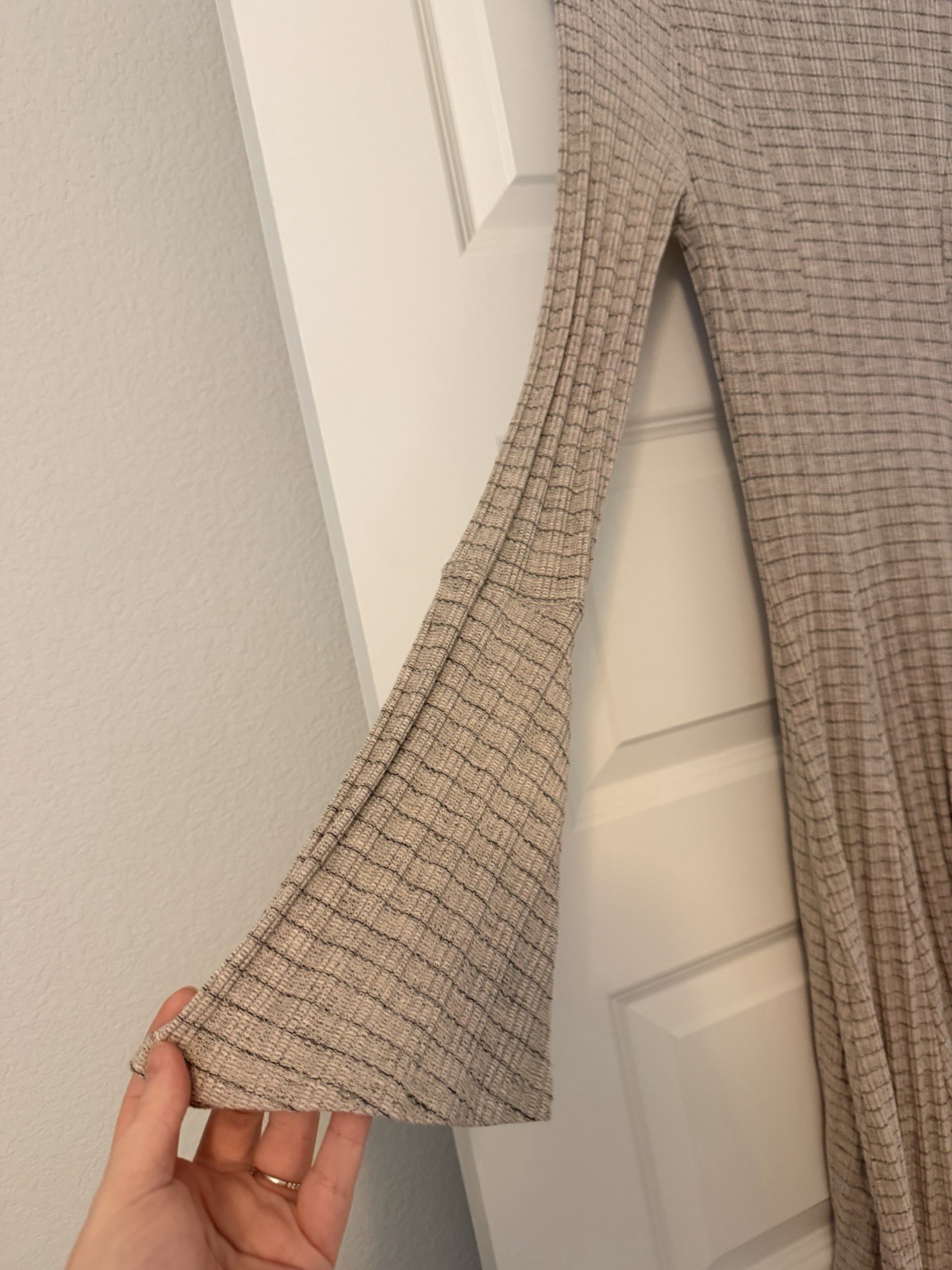 Altar’d State Gray Plaid Knit Stretch Bell Sleeve Round Neck Fit & Flare M
