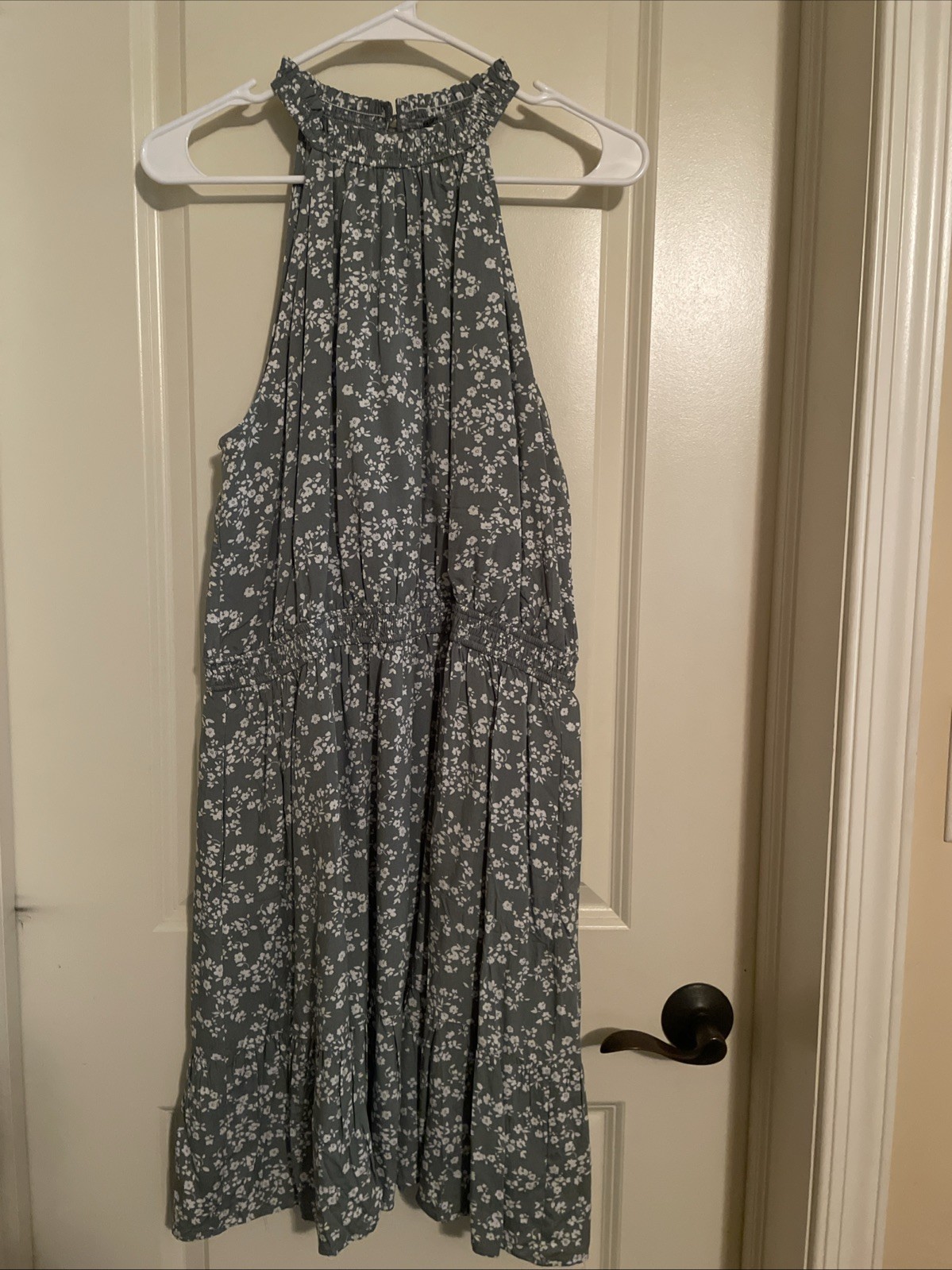 Merokeety Sz L Green With White Flowers Dress NWT