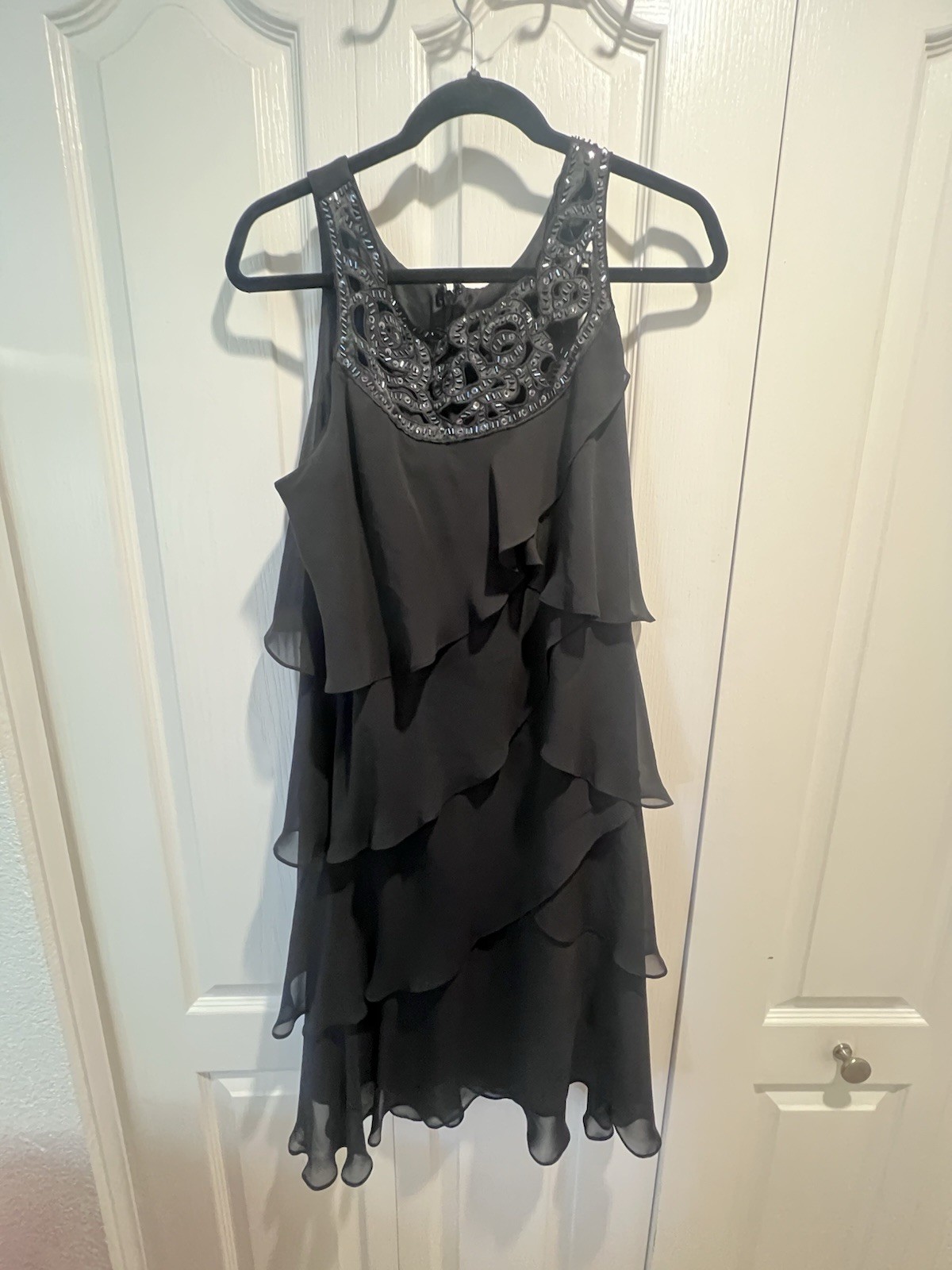 SLNY Black Sleeveless Round Neck Beaded Chiffon A-Line Knee Dress Size 14