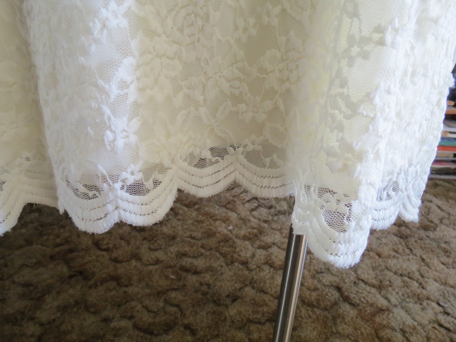 NEW, BEAUTIFUL & STYLISH RUE 21 SOFT IVORY FLORAL LACE OVER LINING DRESS SZ M