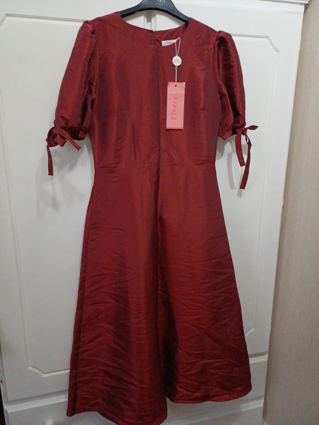 Ladies Dress Finery Size 8 Mika Red Tafetta Xmas Party KnotTie Sleeve Midi Flare