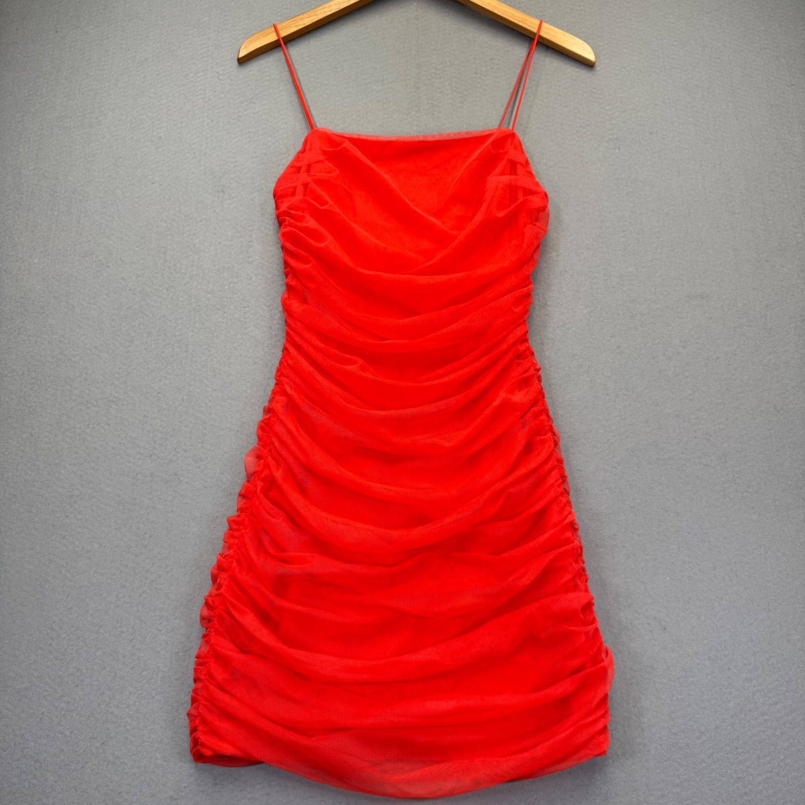 Alice + Olivia Red Ruched Mesh Mini Dress Spaghetti Strap Size 6 Bodycon Zipper