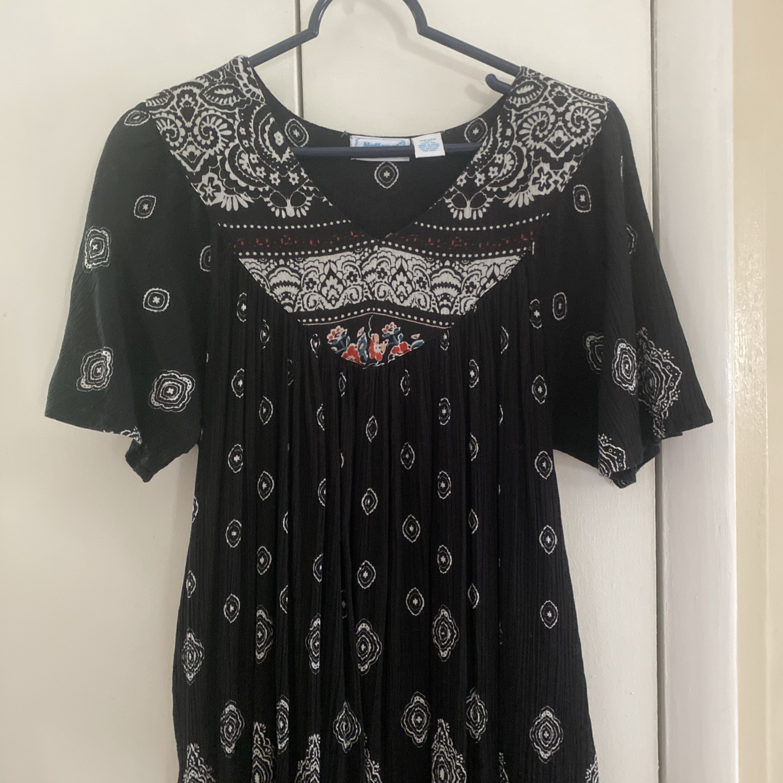 National Since 1952 Gauze Shift Dress Black Boho Floral Pockets Sz Medium India
