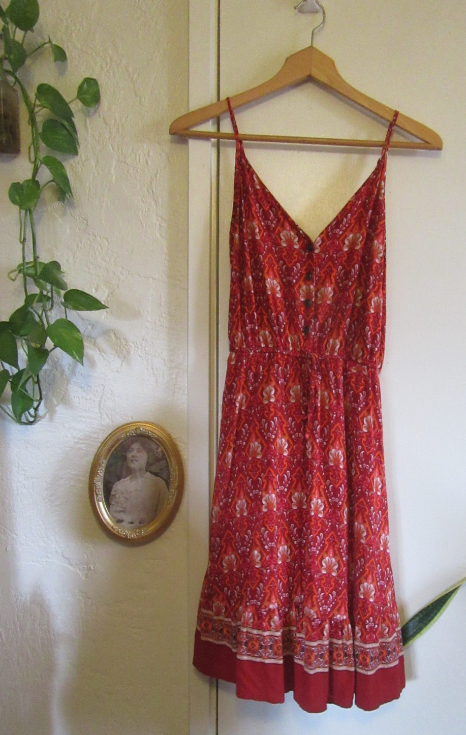 Pretty Garden Chic Sun Dress Red Orange Floral Boho Rayon Ruffle Summer Dress, S