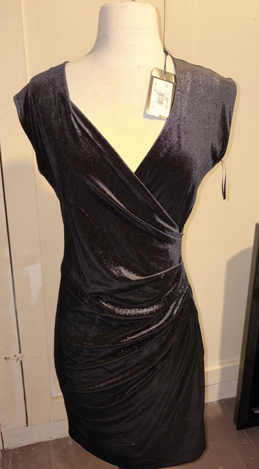 Emporio Armani Shimmer Velvet Wrap Dress Fall/Winter 2021 collection Size 40