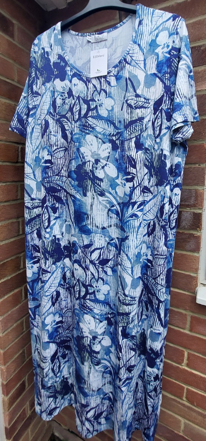 BNWT LADIES BOX 2 DONNA SHORT SLEEVED JERSEY DRESS SIZE 26/28 IN BLUE