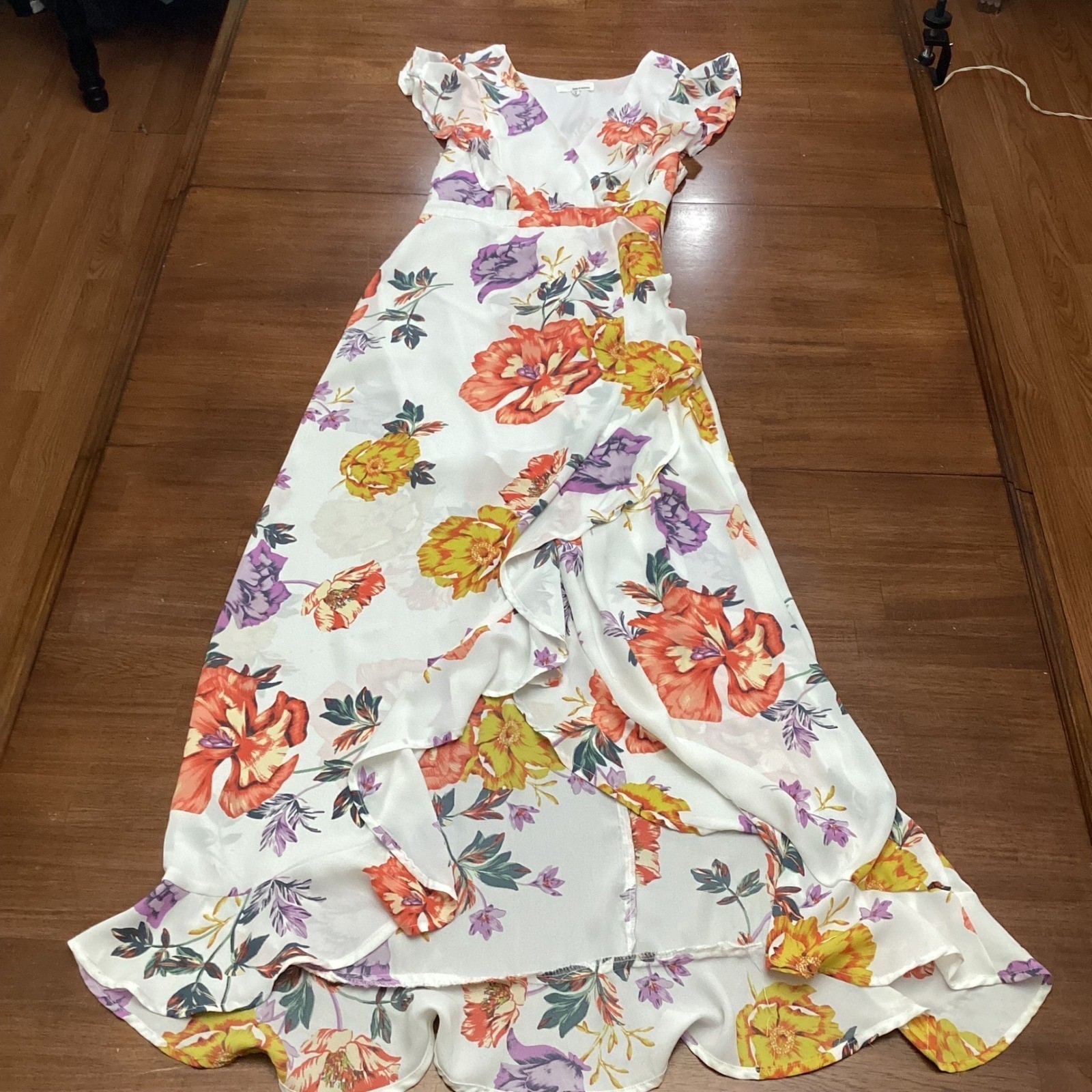June & Hudson Floral High-Low Maxi Dress Flutter Sleeve V-Neck Small Romantic