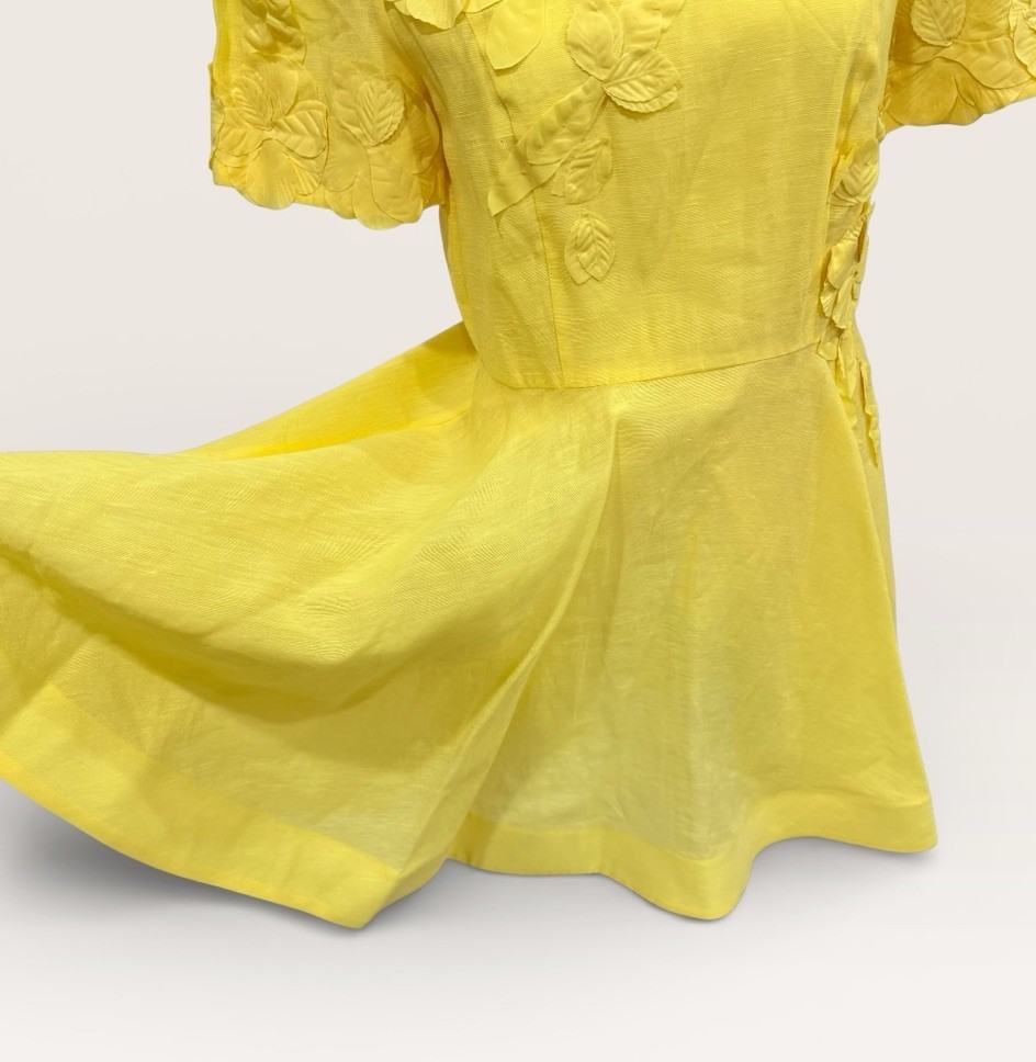 Antonio Melani SZ 10 Iris Linen Floral Appliqué Mockneck Dress Sunshine Yellow