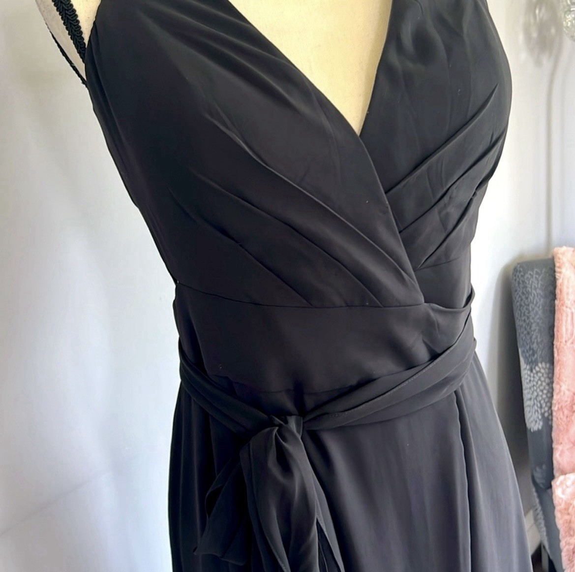 Mori Lee Madeline Gardner Chiffon Wrap Dress-Black NWT Size 8 MSRP $180