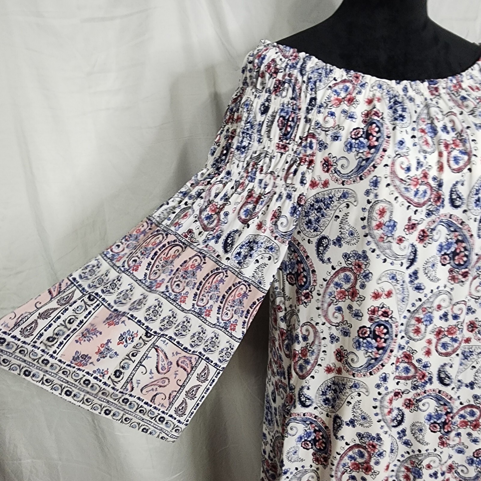 CATO Size Medium Pink Blue Paisley Smocked Off Shoulder Lined Shift Dress Pocket