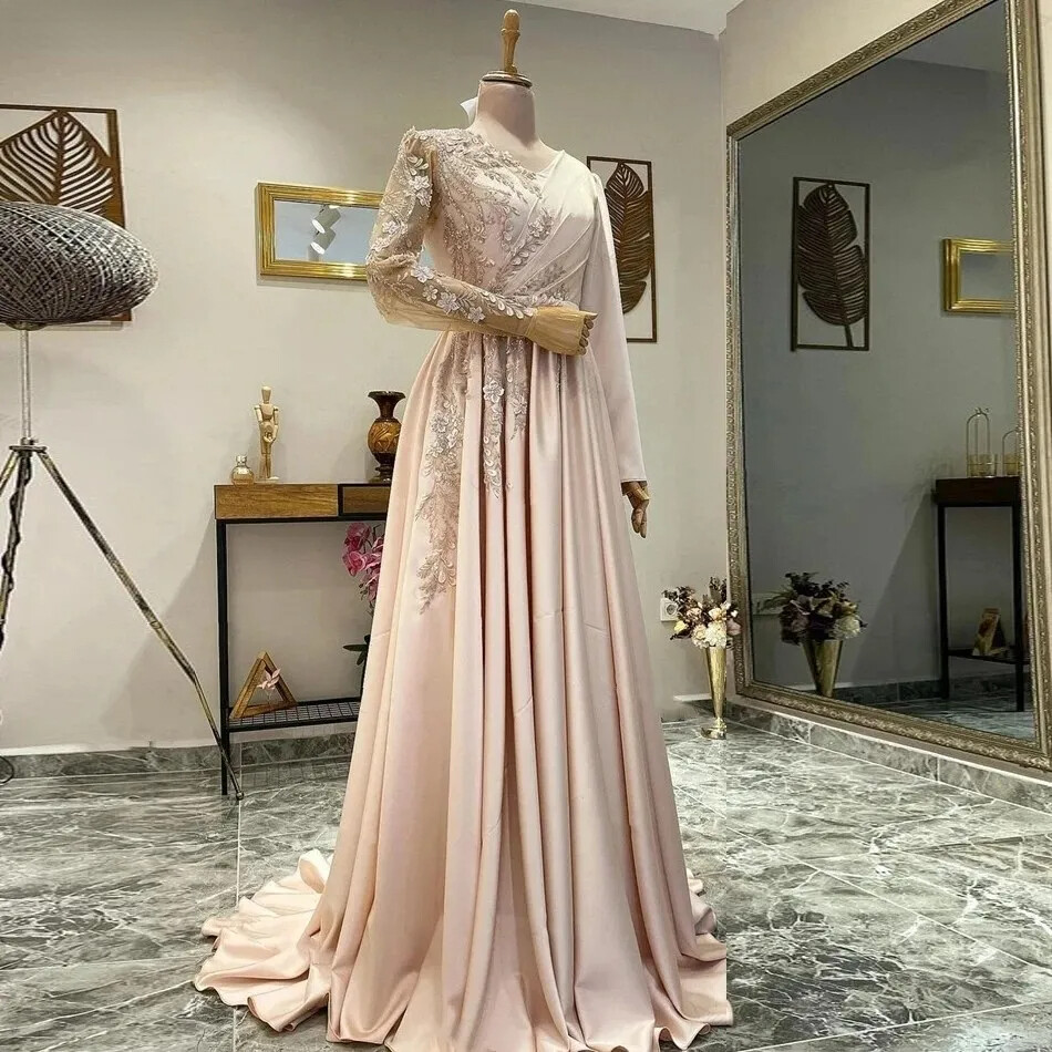 Elegant Muslim V-Neck Evening Dresses Lace Beaded Ruched Applique Prom Gowns