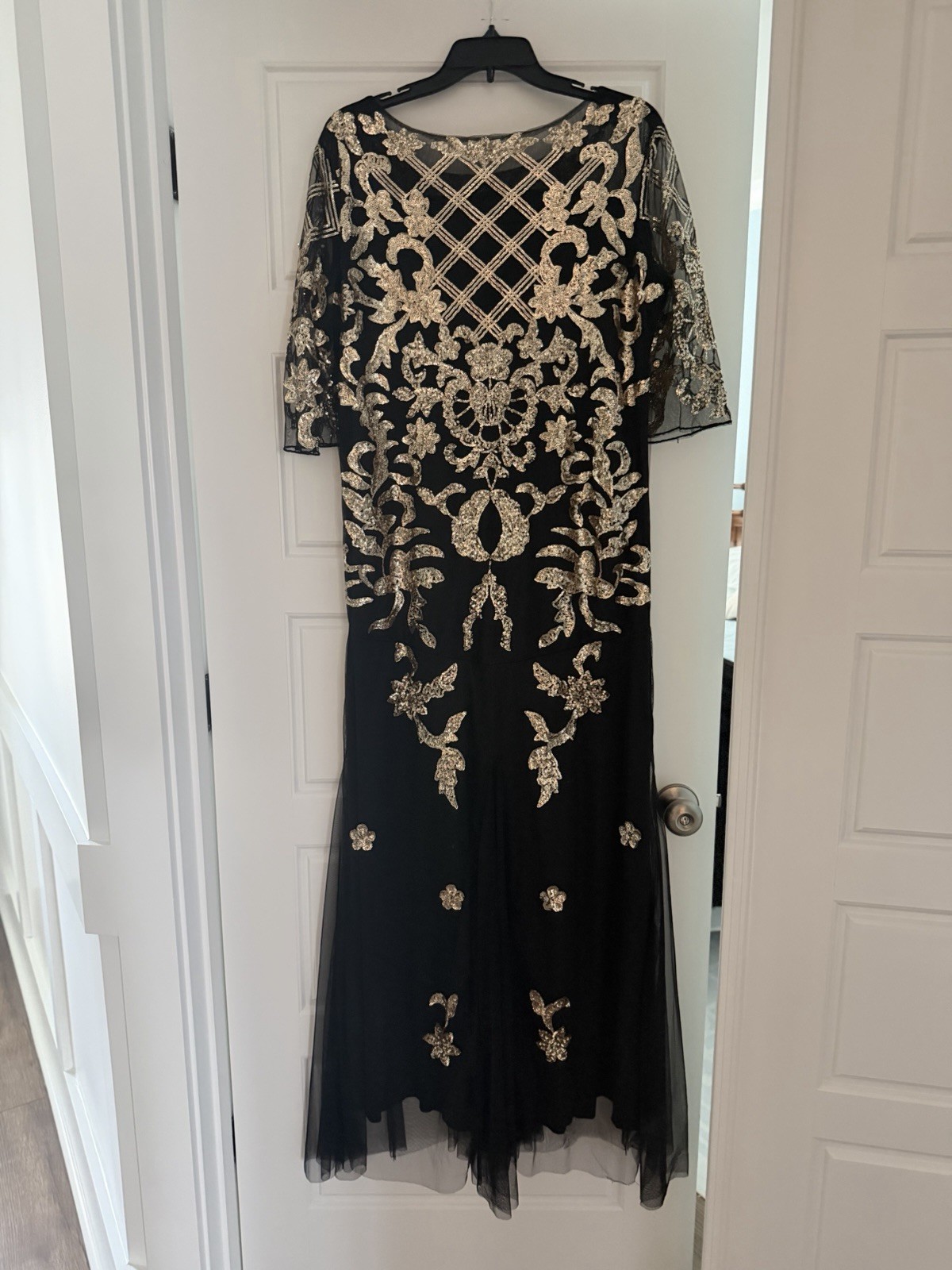 Sparkly Sequins 1920s Black And Gold Dress, Size XXL, Never Worn