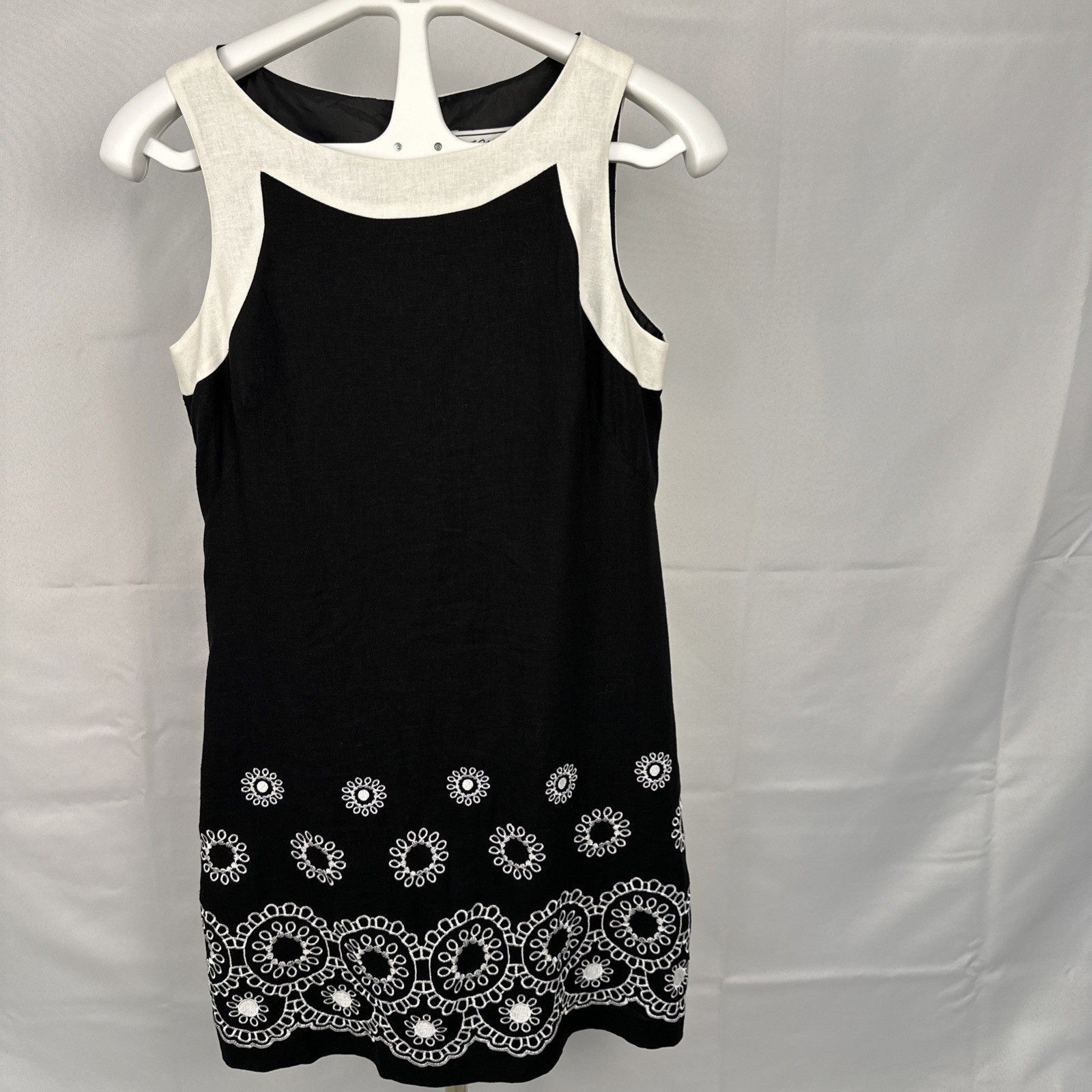 J.Howard Embroidered Dress Women’s Sz 10 Black & White Linen Blend