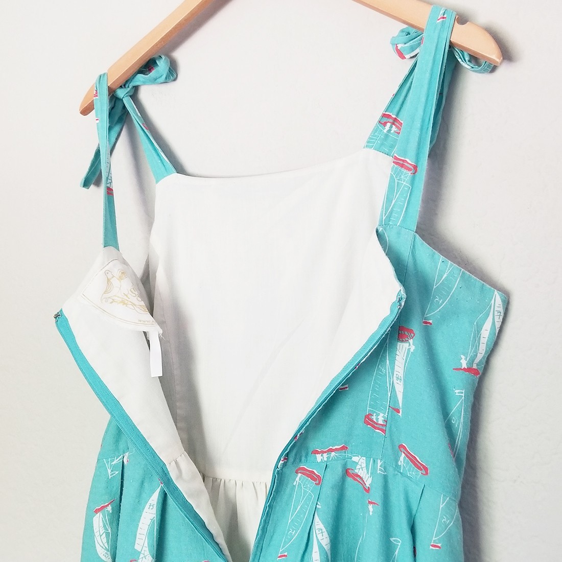 ModCloth Knitted Dove Mint Blue Retro Sailboat Print Dress Size M 100% Cotton