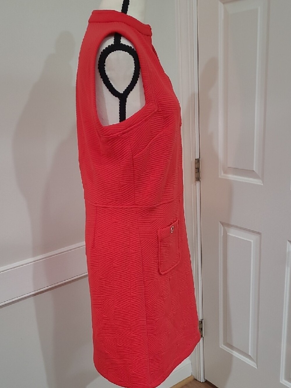 Tommy Hilfiger Sleeveless Split Neck Red Jacquard Knit Pocket Shift Dress Size 4