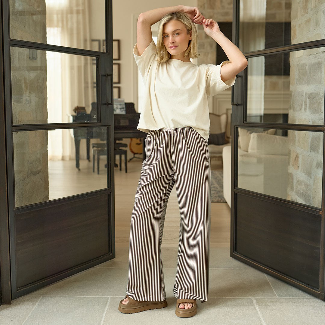 NWT Albion Fit Slip On Trouser, Cream Cocoa Stripe Size: Small