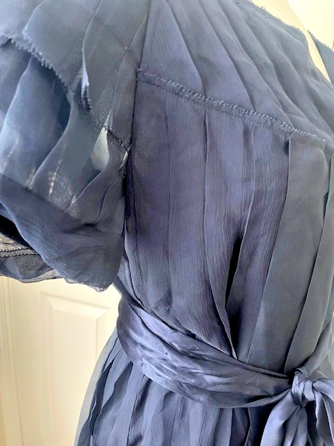 Nathan Jenden DVF Designer Pleated Silk Dress NWT 2 Navy Blue Runway Luxury