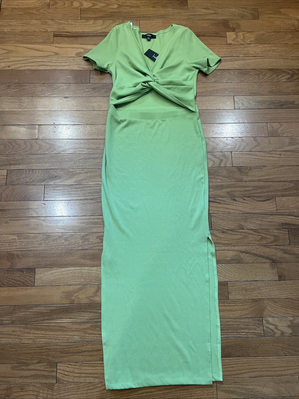 Lulus NWT Green Ribbed Twist Front Cutout Maxi Dress Side Slit Women’s M