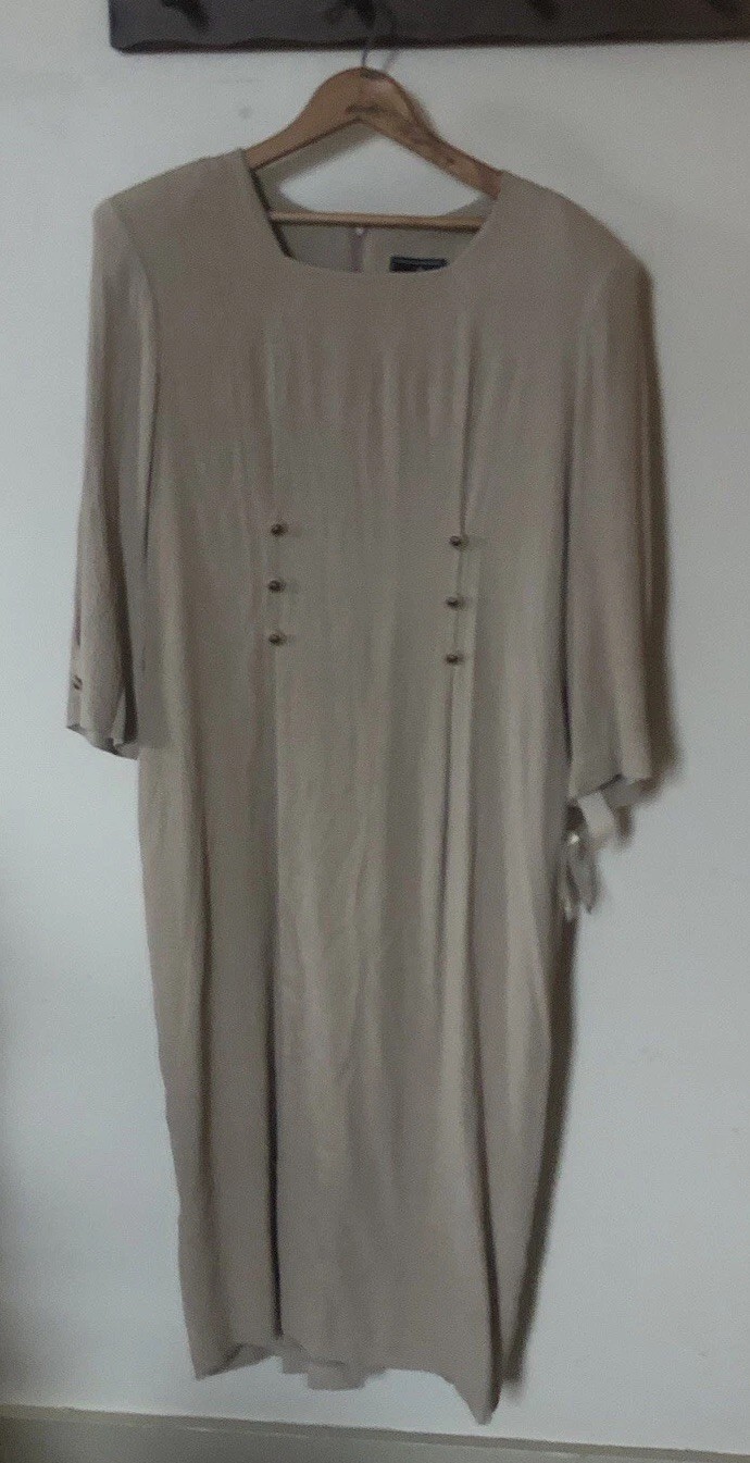 Vtg Impulsive Sand Beige Crepe Long Slv Dress Buttons Shoulder Pads Lux Coastal
