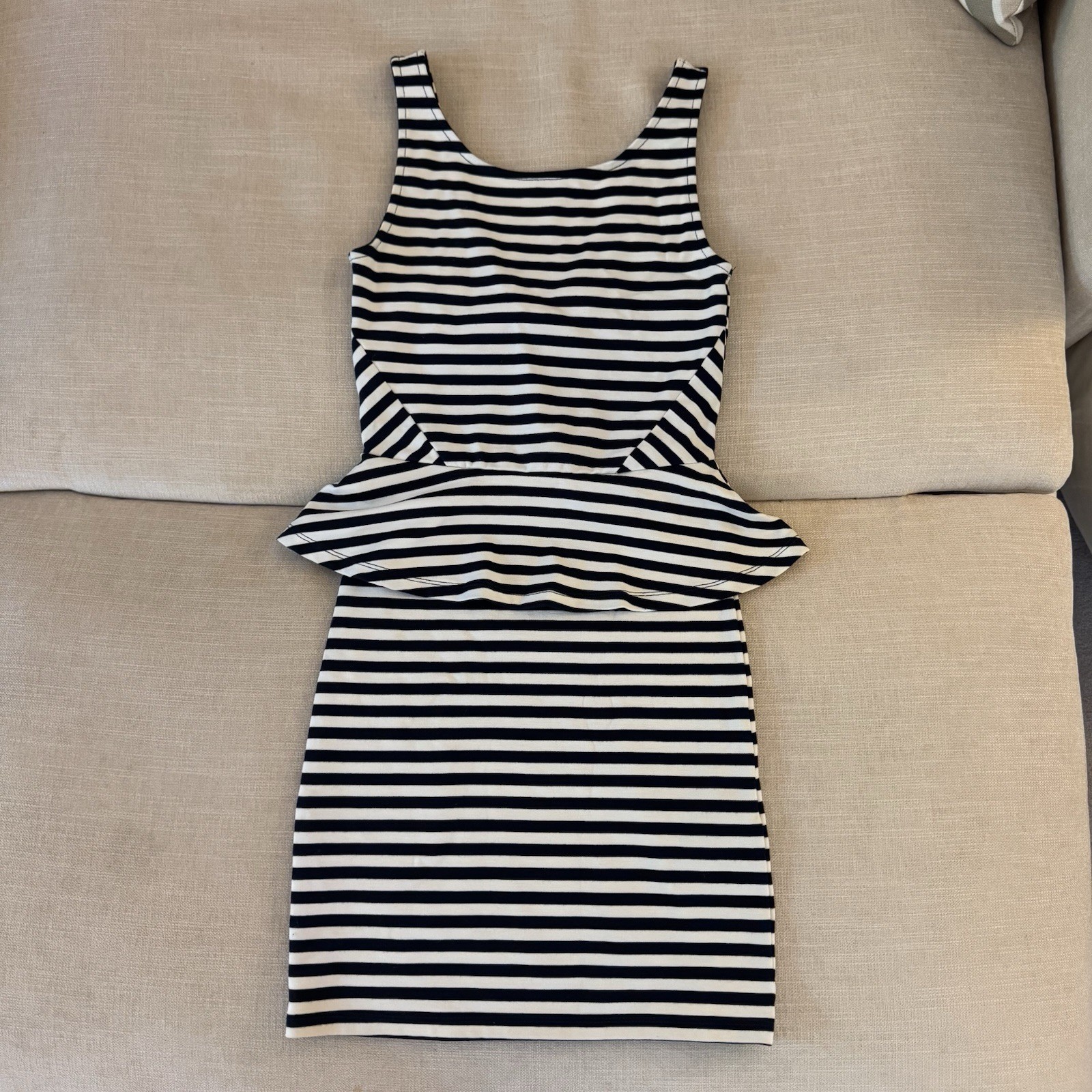 🦓 H&M | Striped Peplum Tank Dress (US 2) 🦓