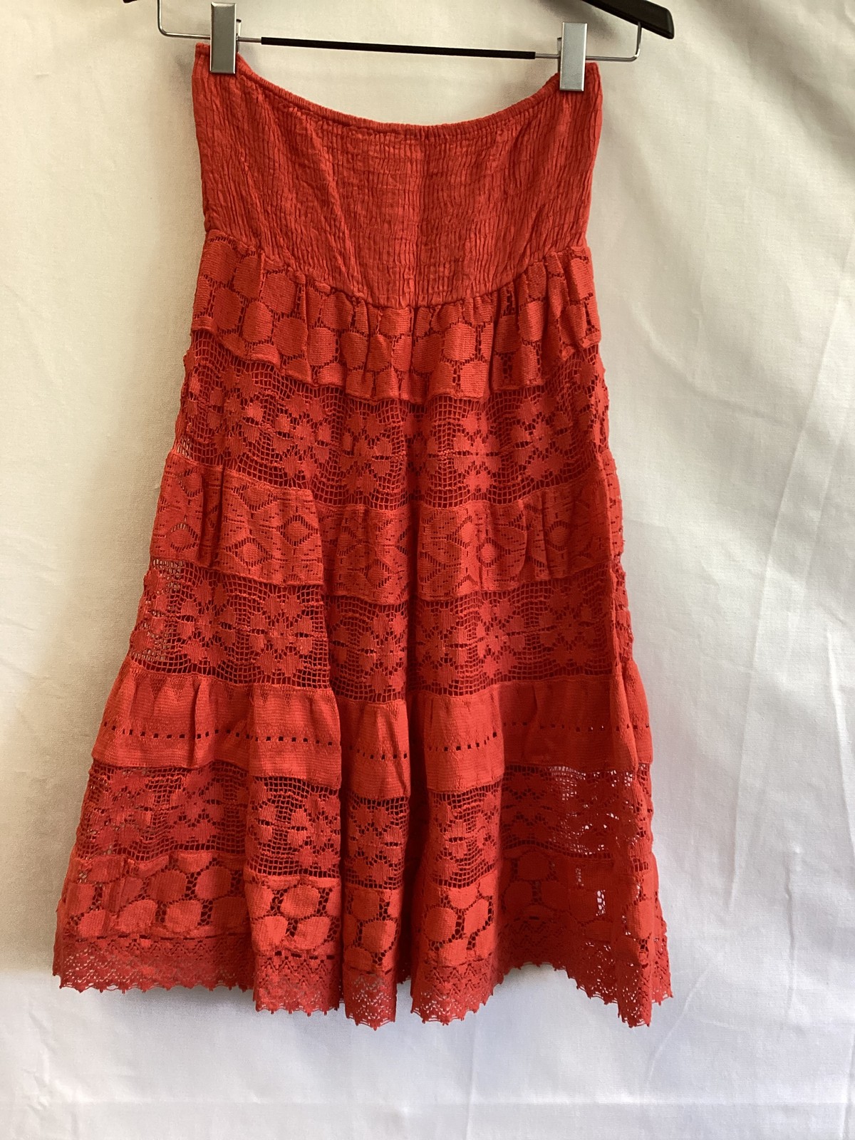 Cute Options Dress Womens Small Red Strapless Boho Crochet Lace Tiered