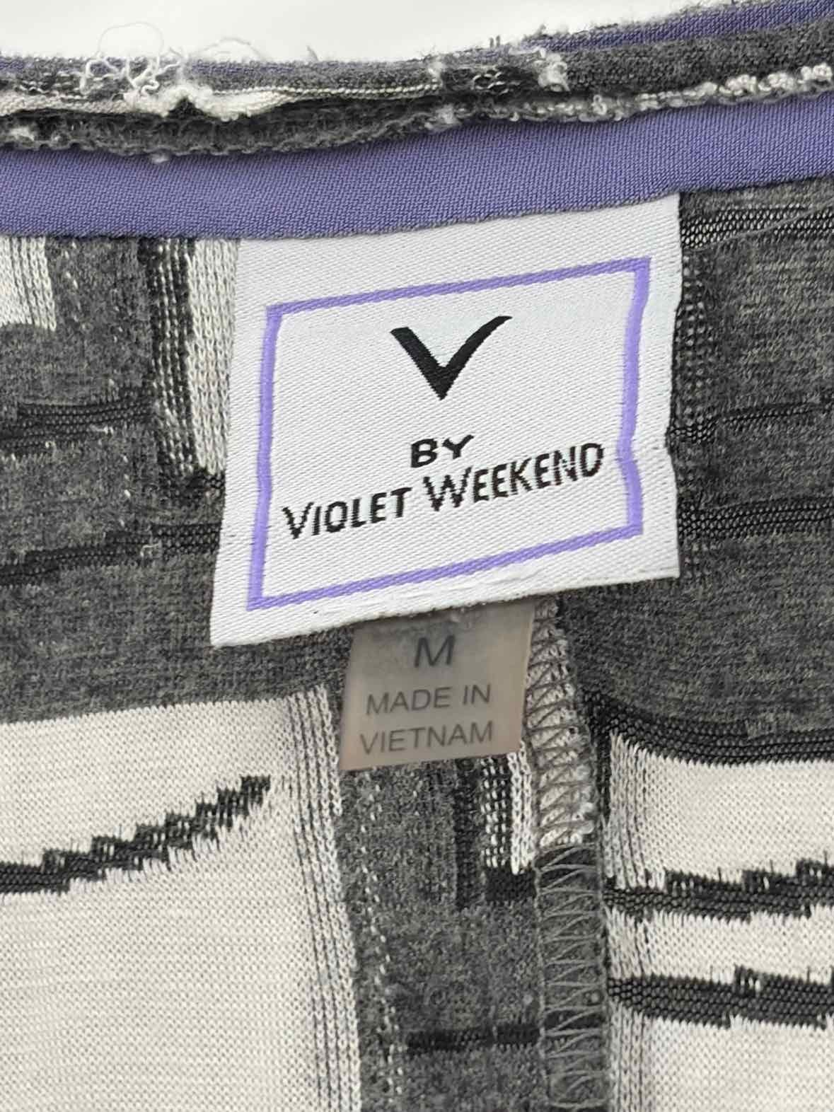 Pre-Owned V by Violet Weekend Grey Size Medium Knee Length Short Sleeve Dress