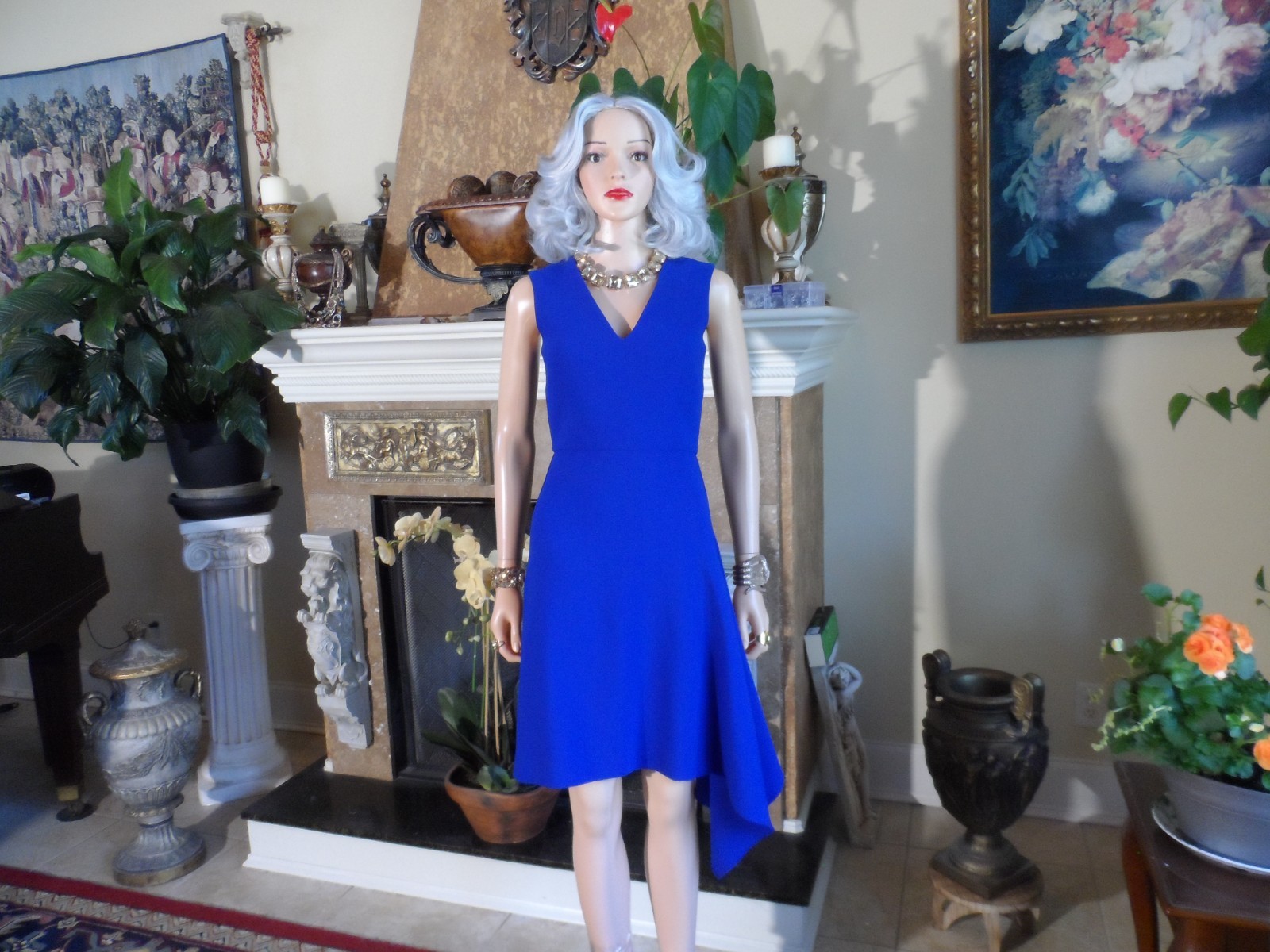 Roland Mouret Cobalt Blue Asymmetric Hem V-Neck Sheath Dress – Size US 2