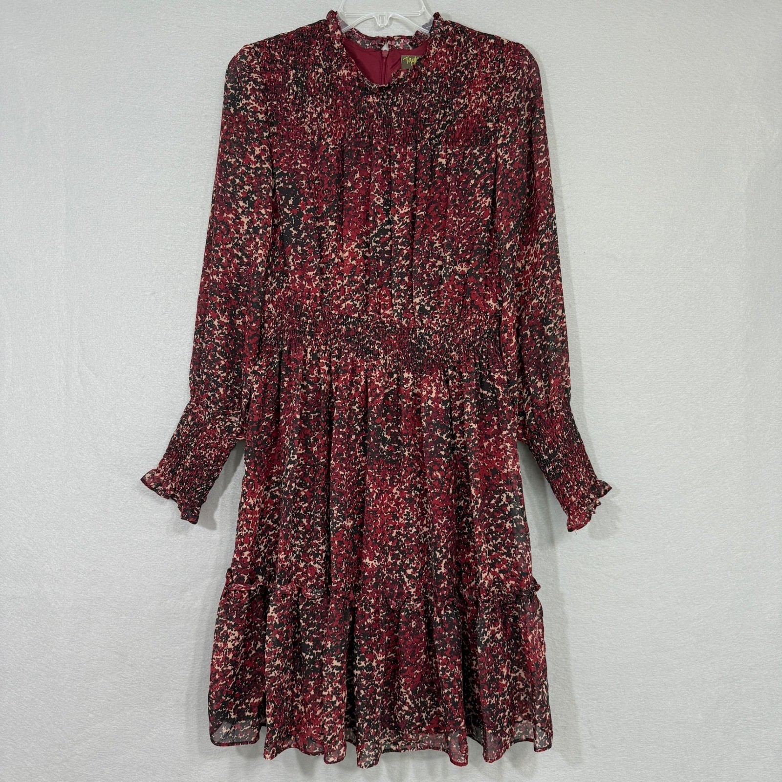 Taylor Smocked Tiered Chiffon Dress Womens Size 8 Red Black Floral Boho Gender