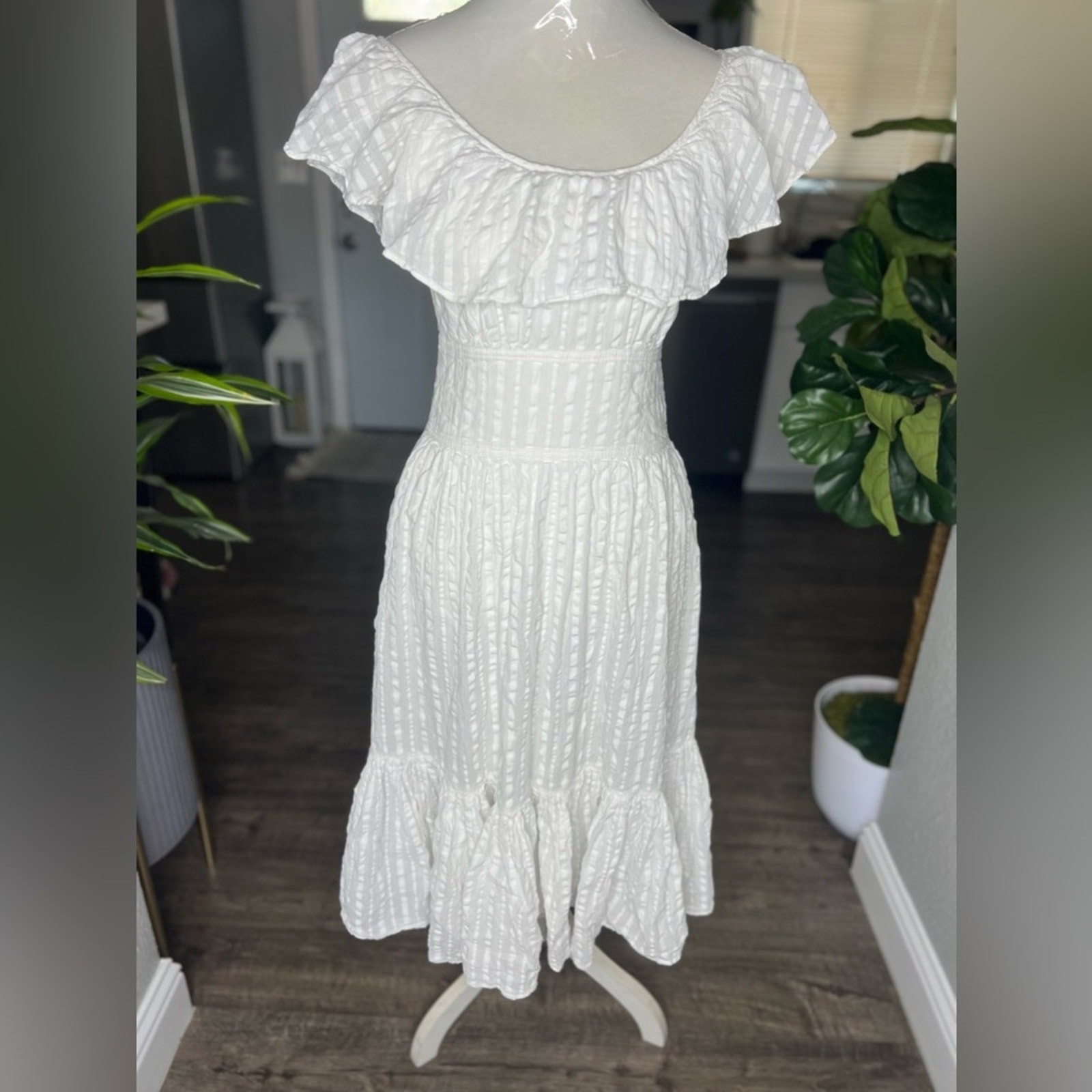 Tory Burch – White Ruffled Neckline Cotton Maxi Sundress Size 2