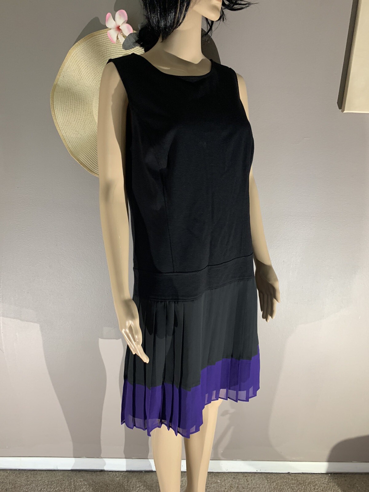 Ann Taylor Loft Size 10 Dress Pleated Length 38” Rayon Nylon Spandex Poly