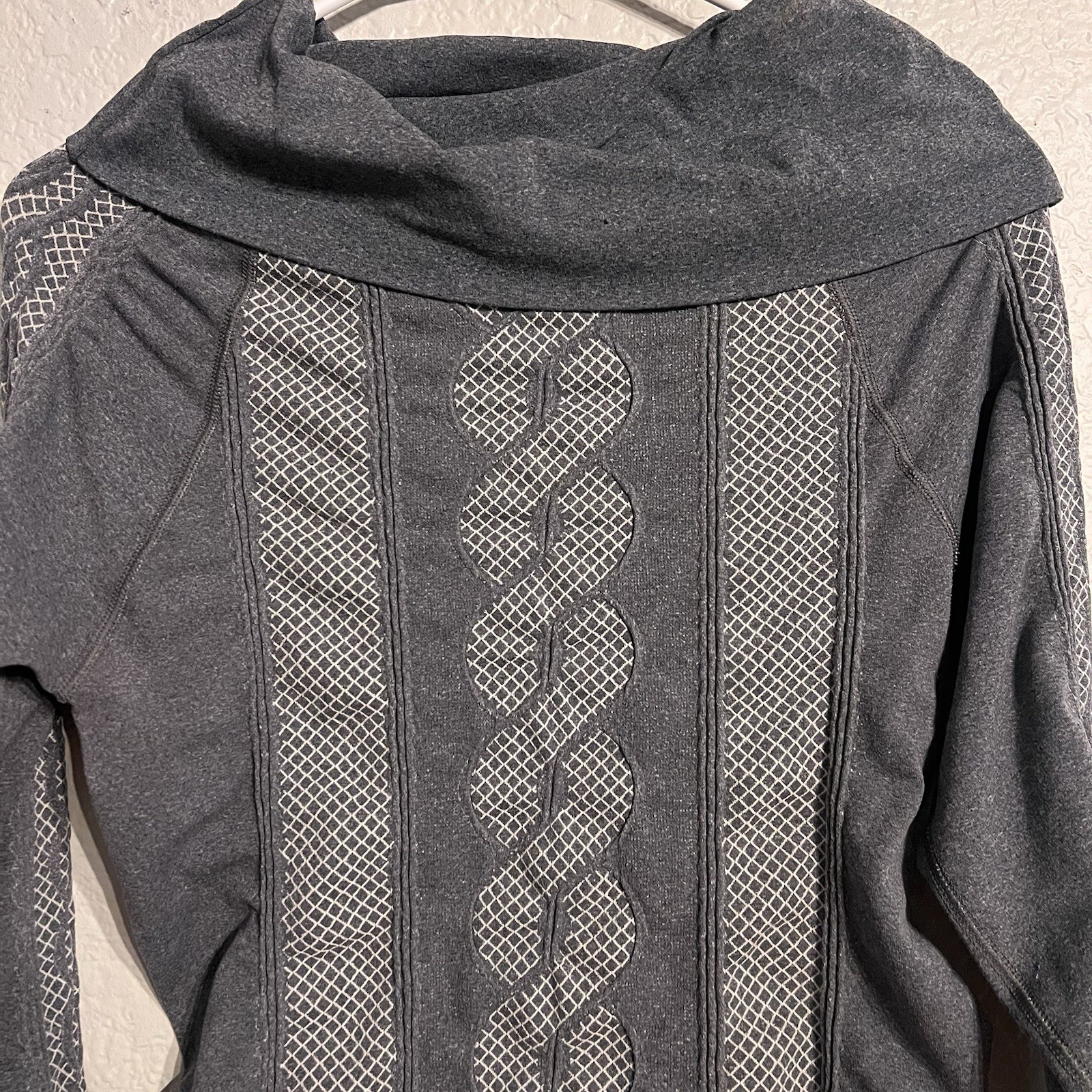 Athleta Gray Detailed Cold Shoulder Long sleeve Dress