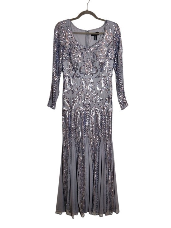 R&M Richards Gray and Silver Sequin Formal Dress Size 6 Mother of the Bride
