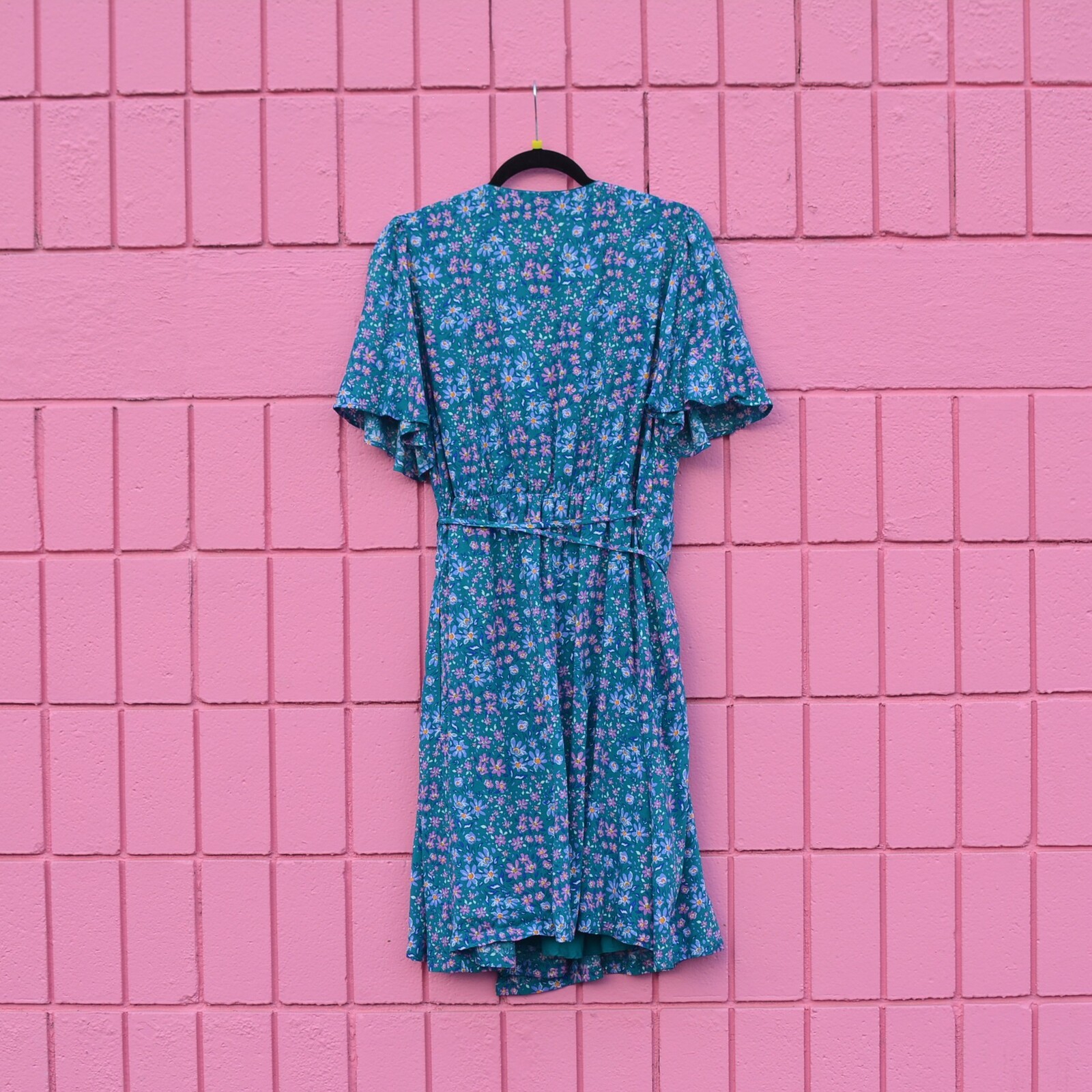 #178 L Draper James Teal V Neck Wrap Dress Dirty Floral